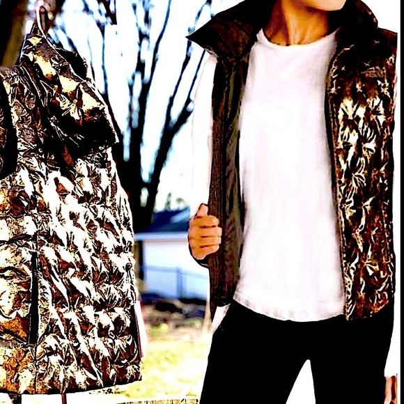 1 Left North Face Ltd Edition Goose Down Crop Puffer Vest - Picture 5 of 14